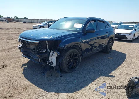 2022 Volkswagen Atlas Cross Sport 2.0T Se W/Technology z USA, uszkodzony, nr VIN 1V2KC2CA5NC207939